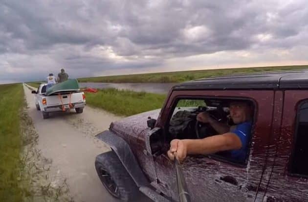 Prendre un selfie ou conduire, il faut choisir Alex Lopatnyuk, selfie, conduire