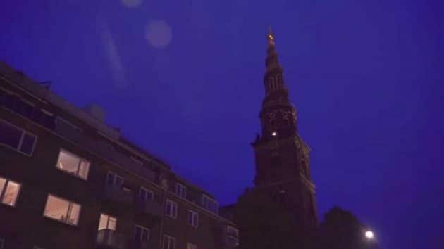 Les cloches d’une église danoise jouent le thème musical de James Bond église de Copenhague, thème, James Bond, Spectre