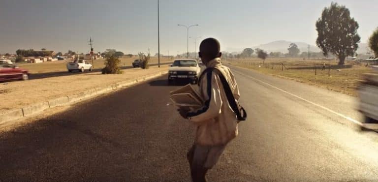 Save Kids Lives, la pétition de Luc Besson pour la sécurité des enfants petition-enfants-route-securite