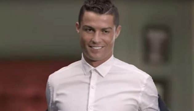 Cristiano Ronaldo se fait avoir dans une pub pour SFR Cristiano Ronaldo, pub, SFR