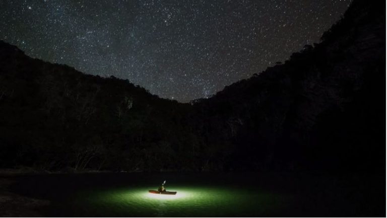 La grotte Tham Khoun Xe au Laos vue par un drone Rivière Xe Bang Fai, laos