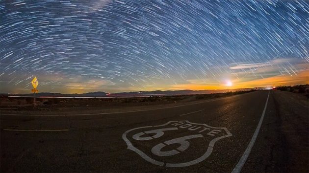 Time-lapse d’une explosion de météorite dans le désert de Mojave Time Lapse, Météorite, Route 66