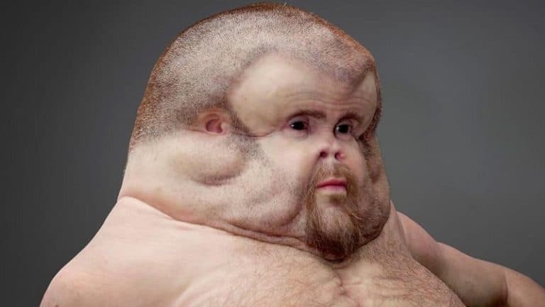 « Graham » a le corps parfait… pour résister aux pires accidents de voiture Graham, sculpture sécurité routière