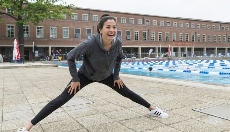 L’incroyable destin de Yusra Mardini, la nageuse syrienne qui sera aux JO de Rio Yusra Mardini, nageuse syrienne