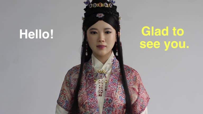 Les stylistes s’intéressent désormais aux femmes robot en Asie