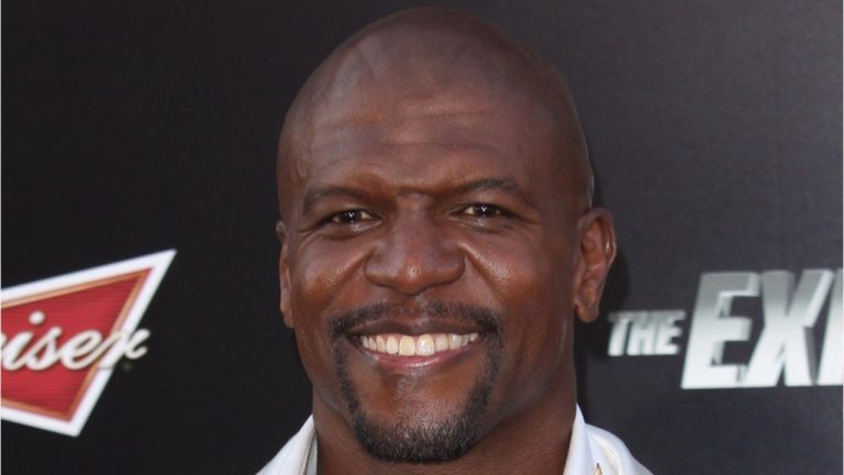Terry Crews réagit par rapport aux allégations qu’il a portées sur un haut dirigeant d’Hollywood