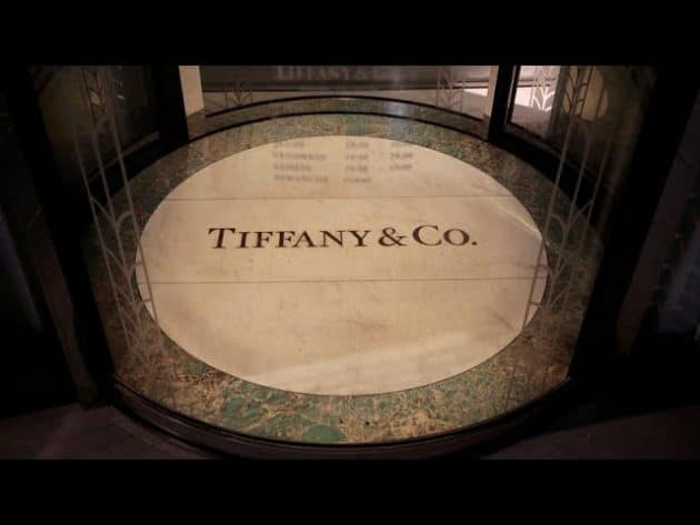 Le conglomérat de luxe français LVMH signe un accord de près de 14,5 milliards d’euros avec Tiffany