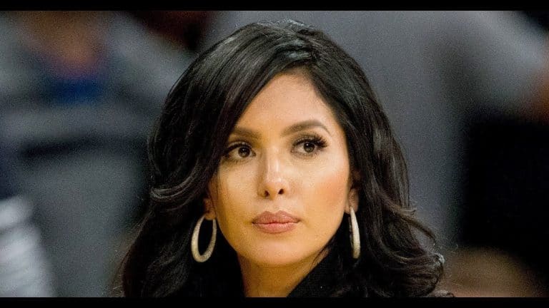 Vanessa Bryant se remémore le quatrième anniversaire du dernier match de son mari